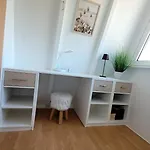 Wohlfuehloase In Der Eifel Mit Weitblick In Natur, Seenaehe, Poolnutzung, Minigolf, Tennis Und Vieles Mehr Holiday home *