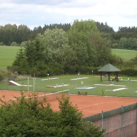 펜션 Wohlfuehloase In Der Eifel Mit Weitblick In Natur, Seenaehe, Poolnutzung, Minigolf, Tennis Und Vieles Mehr *