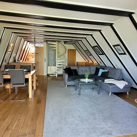 Wohlfuehloase In Der Eifel Mit Weitblick In Natur, Seenaehe, Poolnutzung, Minigolf, Tennis Und Vieles Mehr 펜션 *