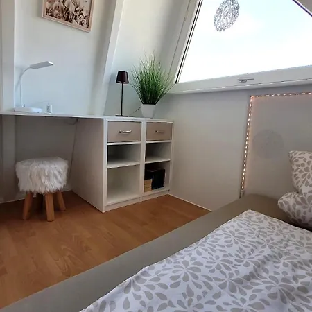 Wohlfuehloase In Der Eifel Mit Weitblick In Natur, Seenaehe, Poolnutzung, Minigolf, Tennis Und Vieles Mehr *