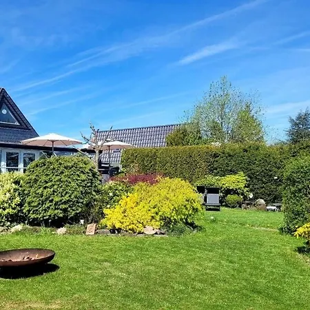 Wohlfuehloase In Der Eifel Mit Weitblick In Natur, Seenaehe, Poolnutzung, Minigolf, Tennis Und Vieles Mehr Feriehus *