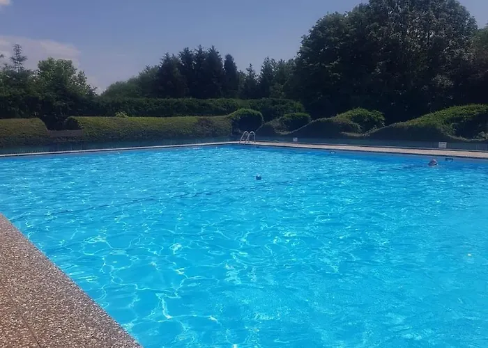 Casa vacanze Wohlfuehloase In Der Eifel Mit Weitblick In Natur, Seenaehe, Poolnutzung, Minigolf, Tennis Und Vieles Mehr *