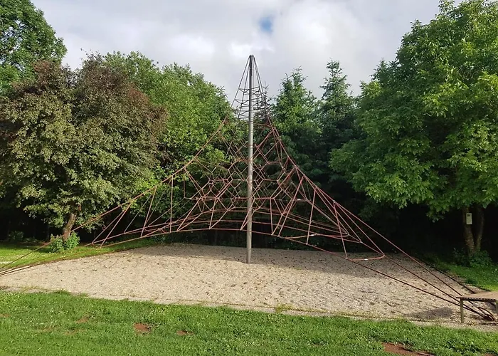 Casa vacanze Wohlfuehloase In Der Eifel Mit Weitblick In Natur, Seenaehe, Poolnutzung, Minigolf, Tennis Und Vieles Mehr