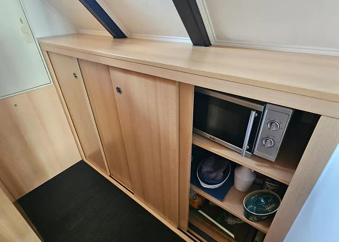 Casa vacanze Wohlfuehloase In Der Eifel Mit Weitblick In Natur, Seenaehe, Poolnutzung, Minigolf, Tennis Und Vieles Mehr Blankenheim (North Rhine-Westphalia)