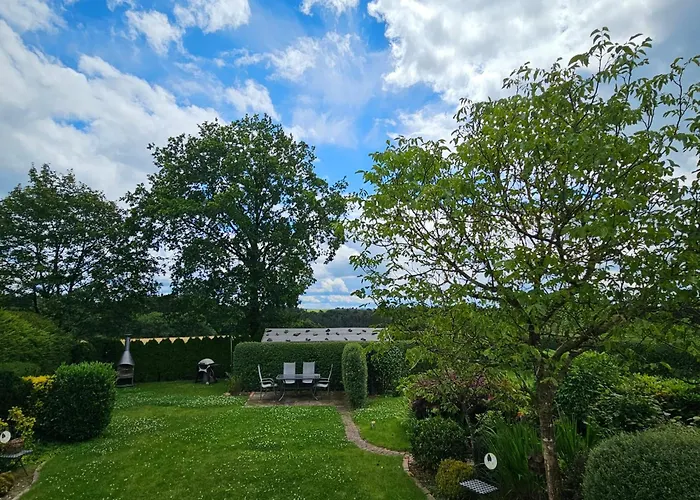 Wohlfuehloase In Der Eifel Mit Weitblick In Natur, Seenaehe, Poolnutzung, Minigolf, Tennis Und Vieles Mehr Casa vacanze