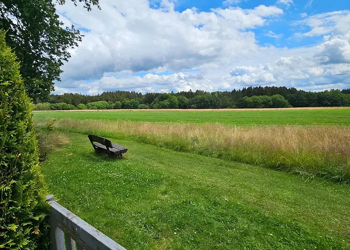 Wohlfuehloase In Der Eifel Mit Weitblick In Natur, Seenaehe, Poolnutzung, Minigolf, Tennis Und Vieles Mehr