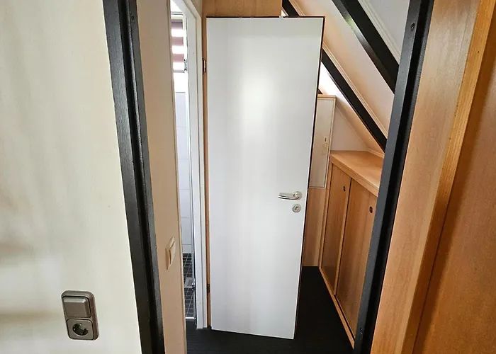 Casa vacanze Wohlfuehloase In Der Eifel Mit Weitblick In Natur, Seenaehe, Poolnutzung, Minigolf, Tennis Und Vieles Mehr