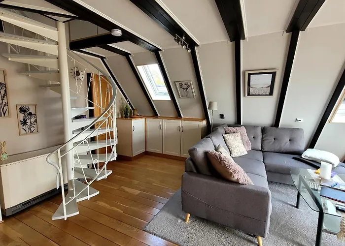 Wohlfuehloase In Der Eifel Mit Weitblick In Natur, Seenaehe, Poolnutzung, Minigolf, Tennis Und Vieles Mehr