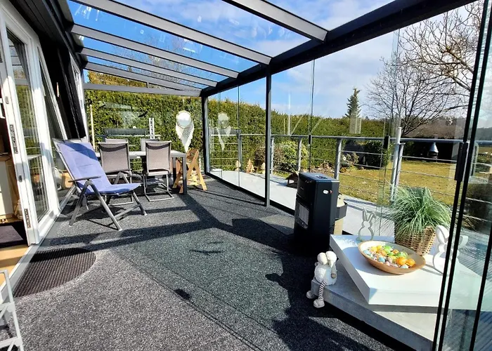 Wohlfuehloase In Der Eifel Mit Weitblick In Natur, Seenaehe, Poolnutzung, Minigolf, Tennis Und Vieles Mehr *